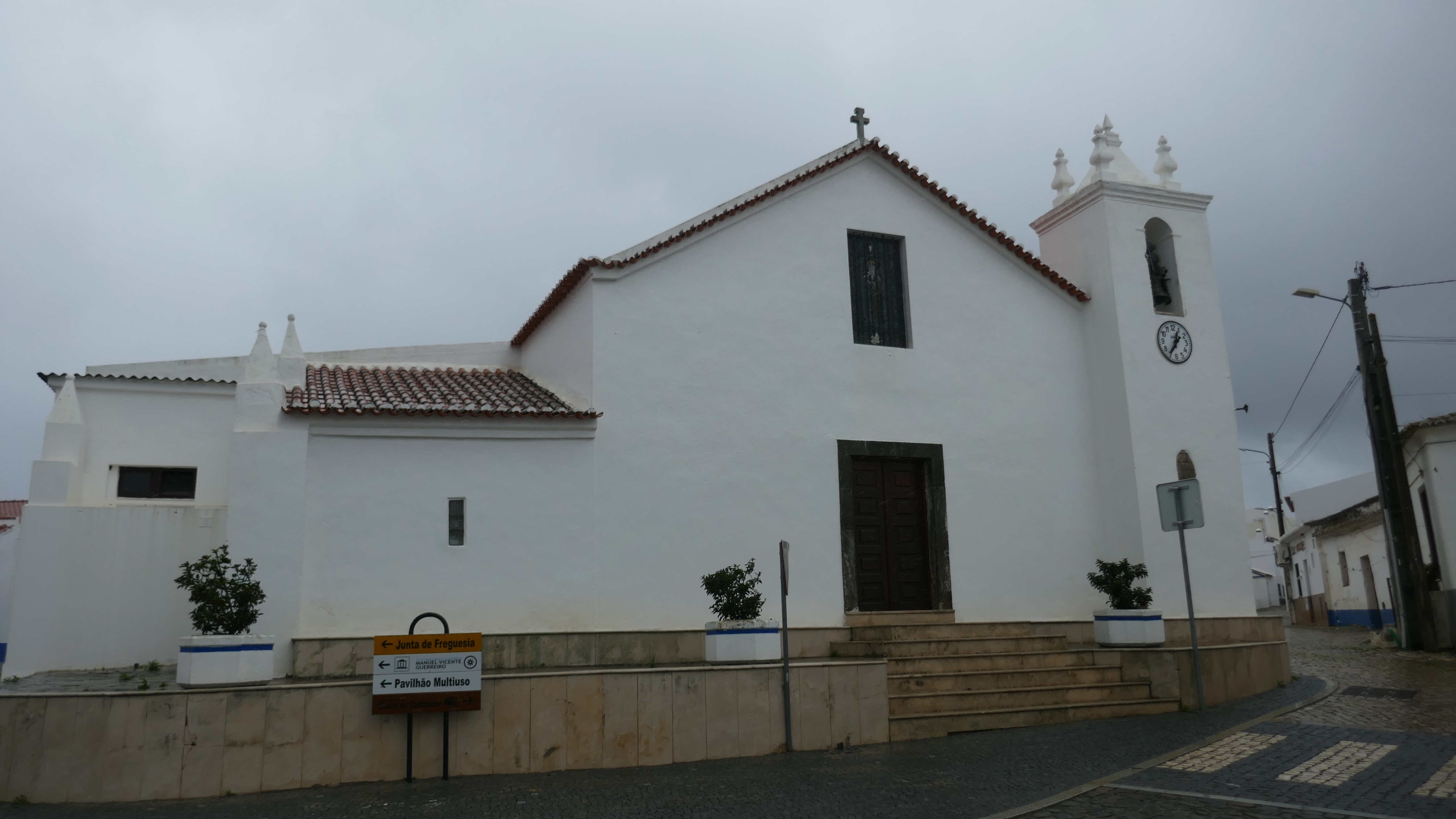 Igreja Paroquial de Santa Clara de Assis